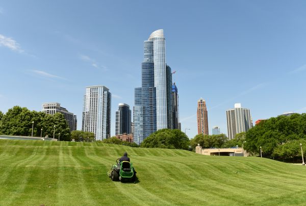 Cost of Business Lawn Maintenance in Duluth